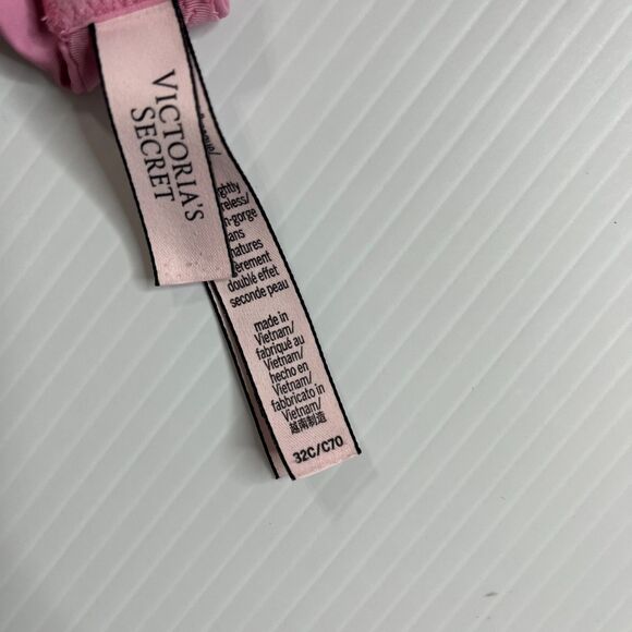 Victoria's Secret T-Shirt Lightly Lined Wireless Bra 32C Spell Out Straps Pink - Picture 5 of 6